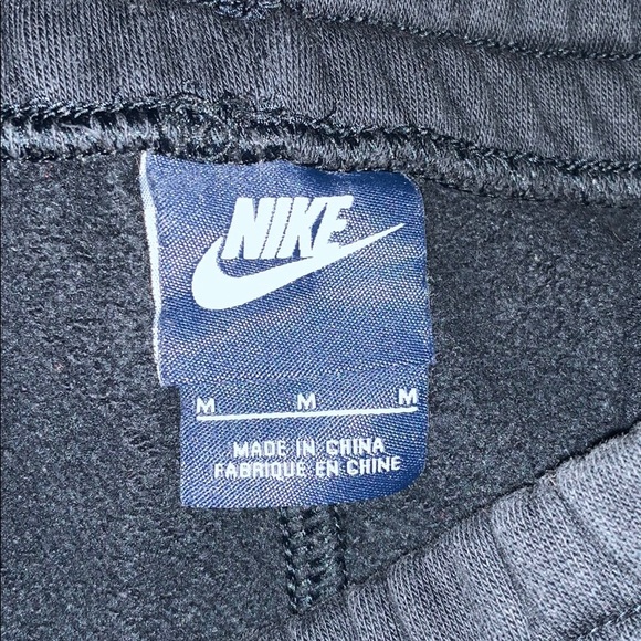 Nike sweatpants - Picture 3 of 4